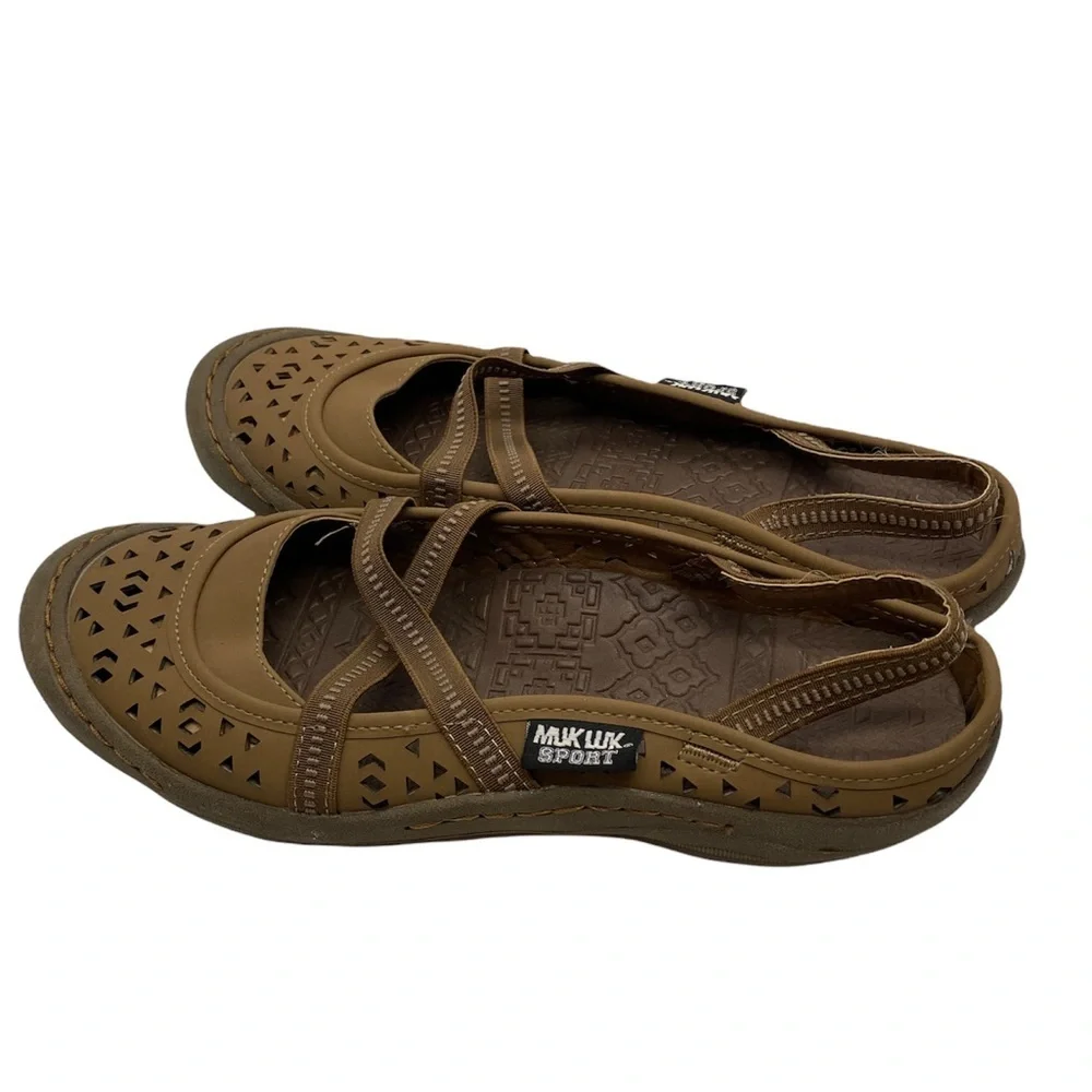 MUK LUKS Sport Brown Flat Shoes women’s‎ size 8